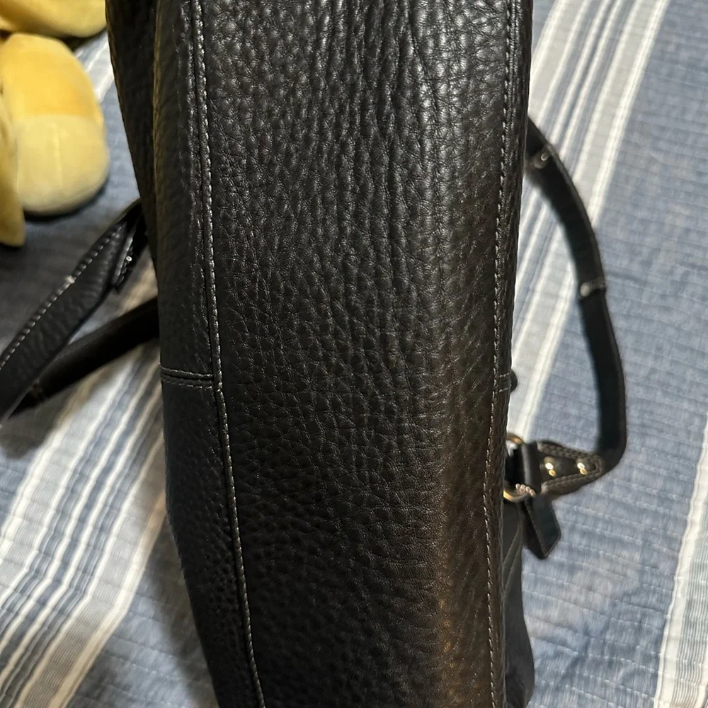 Coach Black Leather Shoulder Bag - Picture 6 of 7